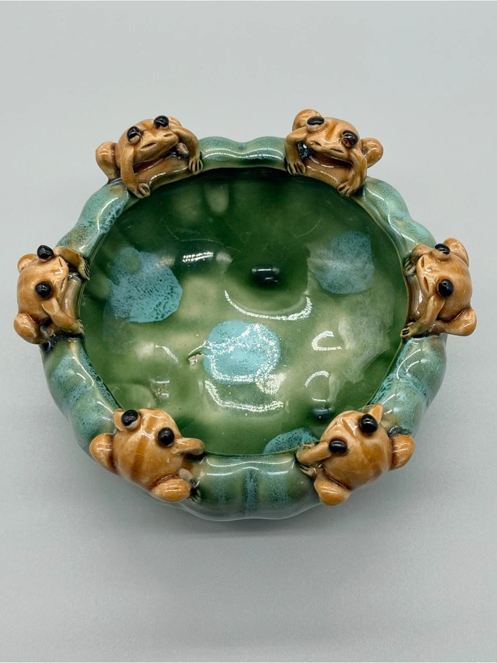 VTG Majolica Style Ceramic 6 Frogs Bowl Planter Green Drip Glaze Lily Pad 5